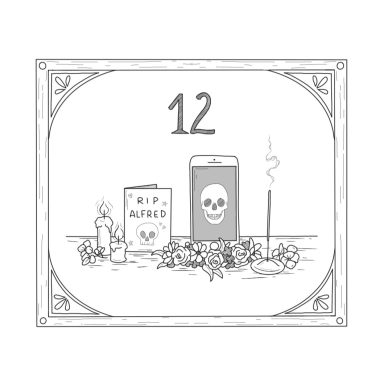 Bilderrahmen mit der Inschrift 12.
Kerzen, Blumen, eine Karte mit der Inschrift RIP Alfred, sowie eine Räucherkerze und Smartphone.